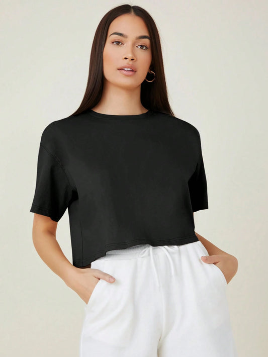 BASIC BLACK CROPTOP