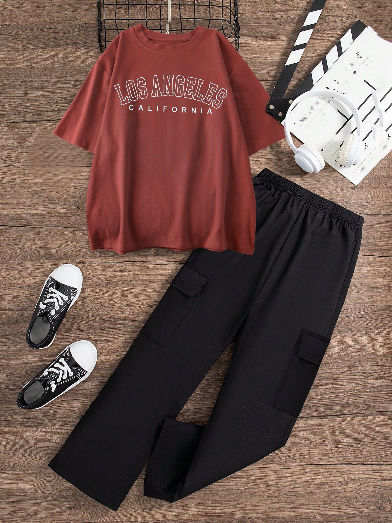 BLACK CARGO FLAPPER - MAROON T-SHIRT LOSS ANGELES
