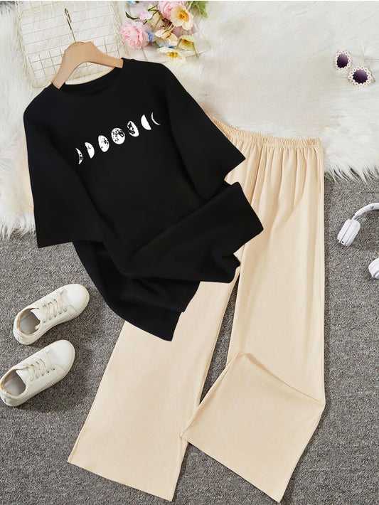 BEIGE FLAPPER - BLACK T-SHIRT MOONLIT JOURNEY