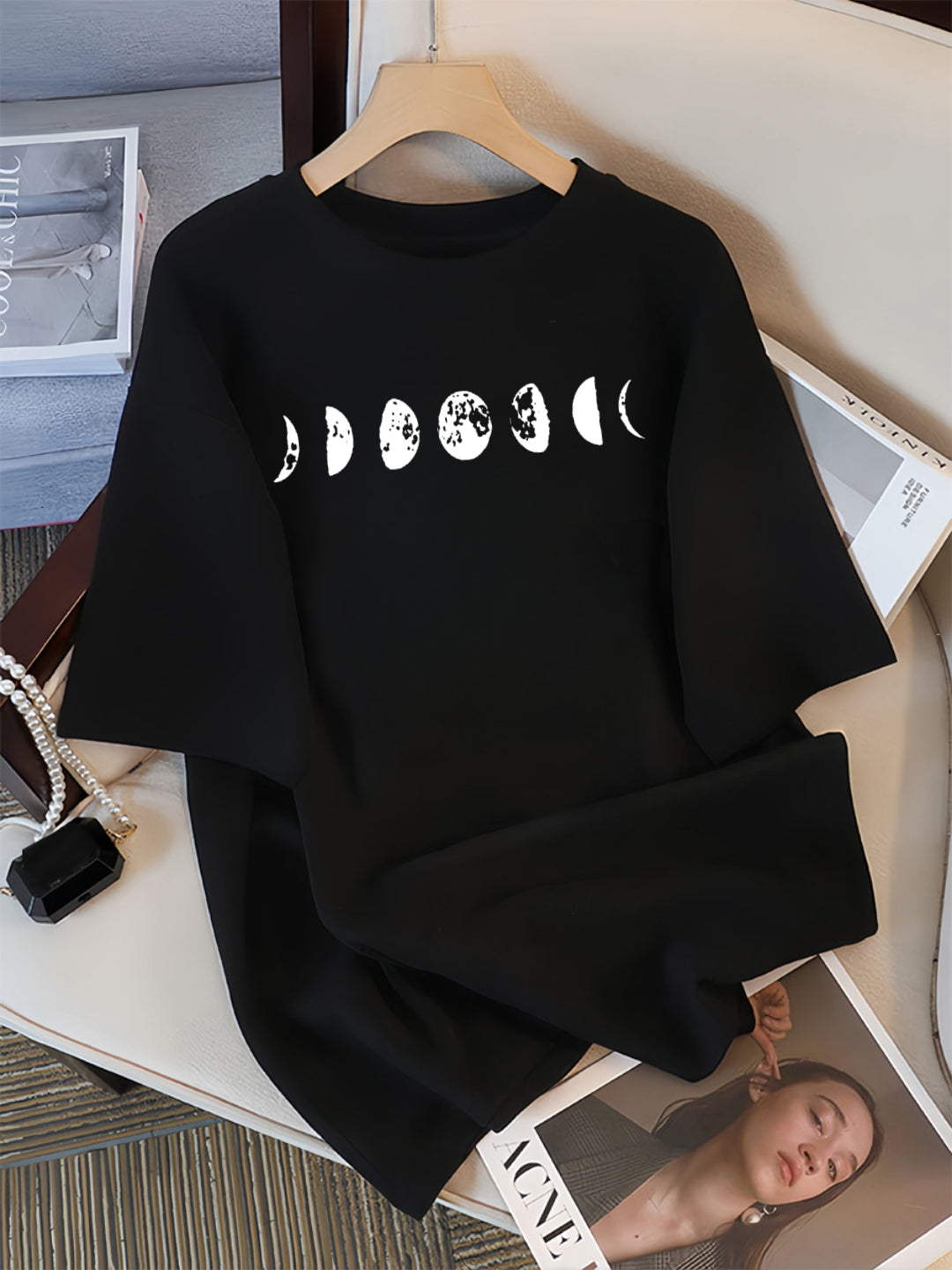 BLACK T-SHIRT MOONIT JOURNEY