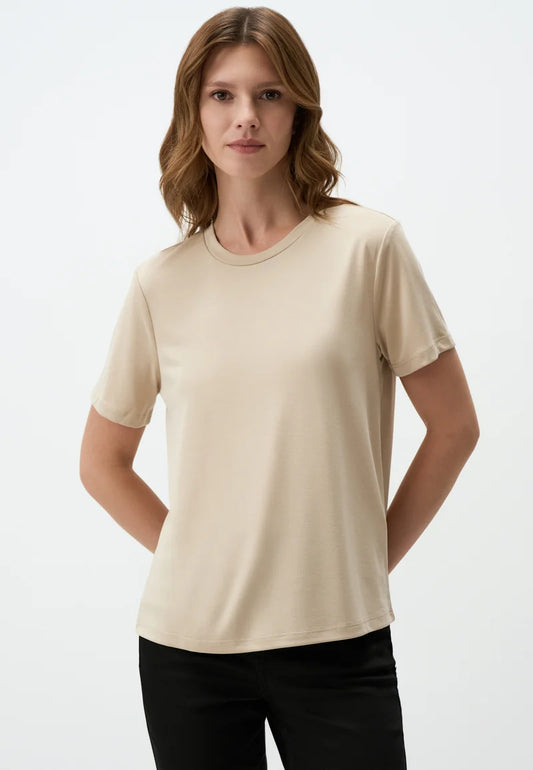 BASIC BEIGE T-SHIRT